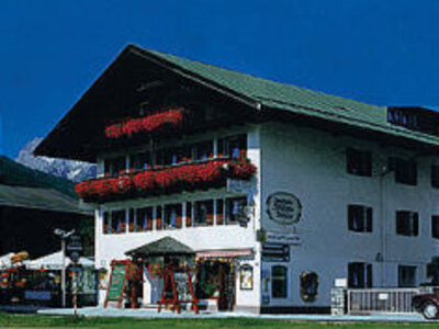 Bild-Hotel, Erlebnisgastronomie Hotel Schönau, Bergen