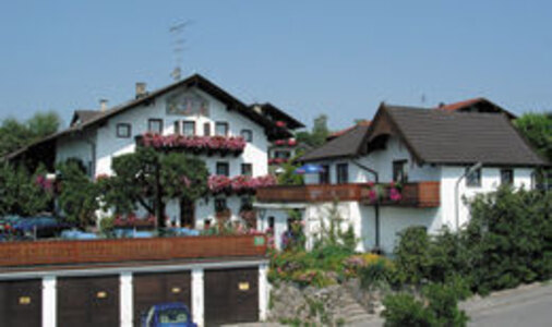 Bild-1  Gästehaus, Gästehaus Pletzenauer, Gstadt - Gollenshausen