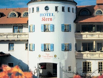Bild-1  Hotel, Hotel - Gasthof Kern, Halfing