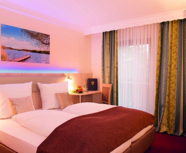 Bild Hotel Seeblick am Pelhamer Seeeinzelzimmer-schlosssee-haupthaus-4140