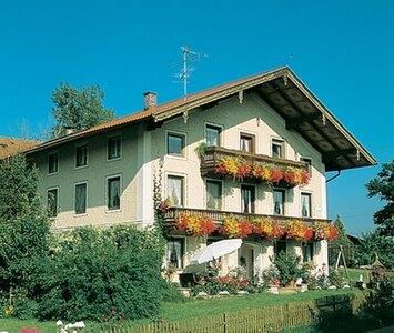 Bild-Urlaub auf dem Bauernhof, Ferienwohnungen Thomahof, Chieming