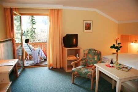 Bild-4  Hotel, kleines Hotel Edeltraud - garni, Aschau im Chiemgau