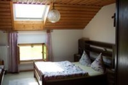 Bild-1. Doppelzimmer Urlaub auf dem Bauernhof, Seiml-Hof, Obing