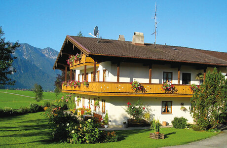 Bild-Pension, Gästehaus Sterrhäusl, Inzell