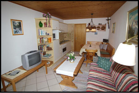 Bild-Ferienwohnung 2 mit Terrasse Ferienwohnung, Ferienwohnungen Strasser, Breitbrunn am Chiemsee