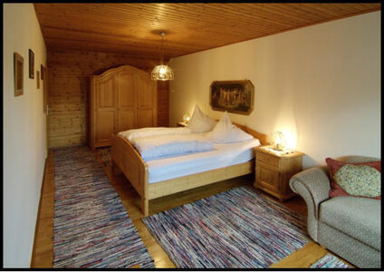 Bild-Ferienwohnung 2 mit Terrasse Ferienwohnung, Ferienwohnungen Strasser, Breitbrunn am Chiemsee
