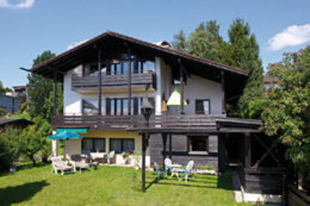Bild-1  Ferienwohnung, Haus Norbisrath mit eigener Garage, Bad Endorf