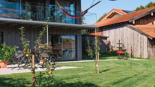 Bild-3  Ferienwohnung, Nachhaltige 5* Ferienwohung Lieblingseck am Chiemsee, Gstadt - Gollenshausen