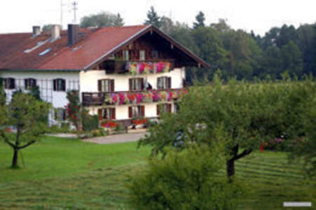 Bild-1  Ferienwohnung, Fischerhof-Ecking - Ferienwohnungen am Simssee, Riedering