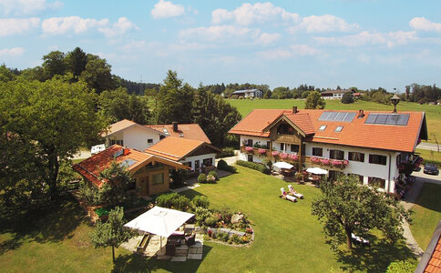 Bild-1  Pension, Gästehaus Lechner, Bernau am Chiemsee