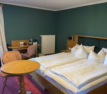 Bild-Doppelzimmer Superior Hotel, Beim Has’n Hotel & Wirtshaus, Rimsting
