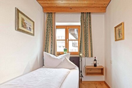 Bild-Einzelzimmer Gästehaus, Gästehaus Danglhof, Breitbrunn am Chiemsee
