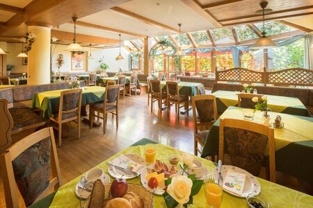 Bild-2  Hotel, Hotel-Landgasthof Zum Schildhauer, Halfing