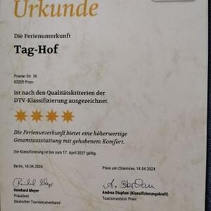 Bild-FeWo-2 Ferienwohnung, Tag-Hof  Ferienwohnungen Summerer, Prien am Chiemsee