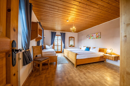 Bild-Ferienwohnung 1 "Blumenwiese" Urlaub auf dem Bauernhof, Weyererhof, Samerberg