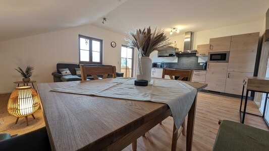 Bild-8  Ferienwohnung, Tag-Hof  Ferienwohnungen Summerer, Prien am Chiemsee